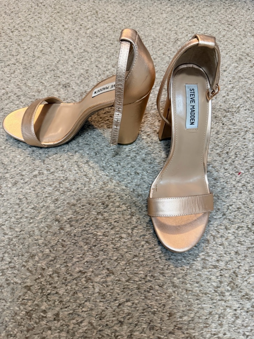 Steve Madden 4.5” Metallic Rose Gold High Block Heel Sandals